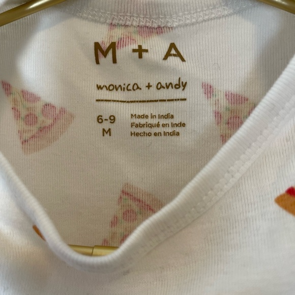 Monica and Andy Pizza Onesie 6-9 months - Picture 5 of 6
